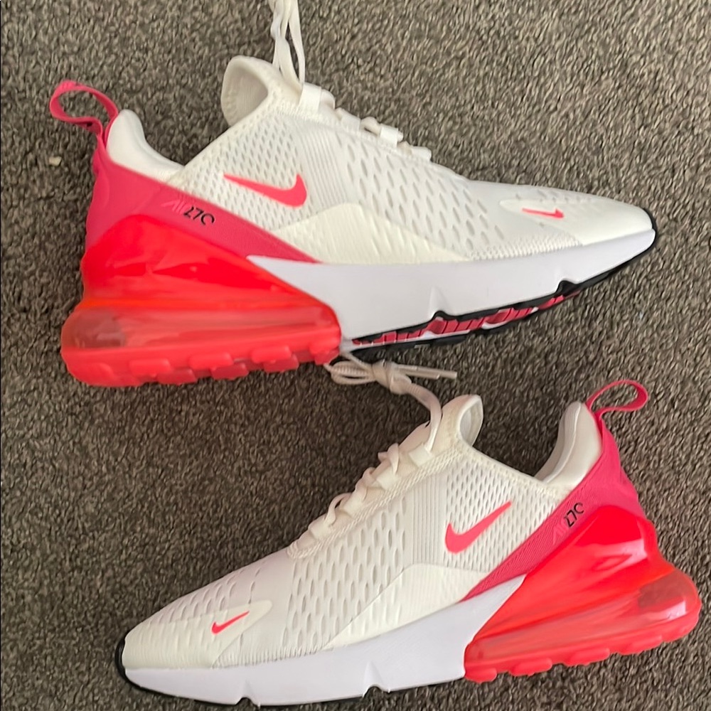 Nike Air Max 270 White and Pink Sneakers brand new